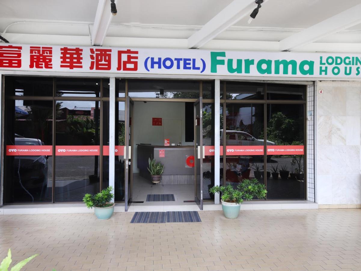 Oyo 44034 Furama Lodging House Kuching Kültér fotó