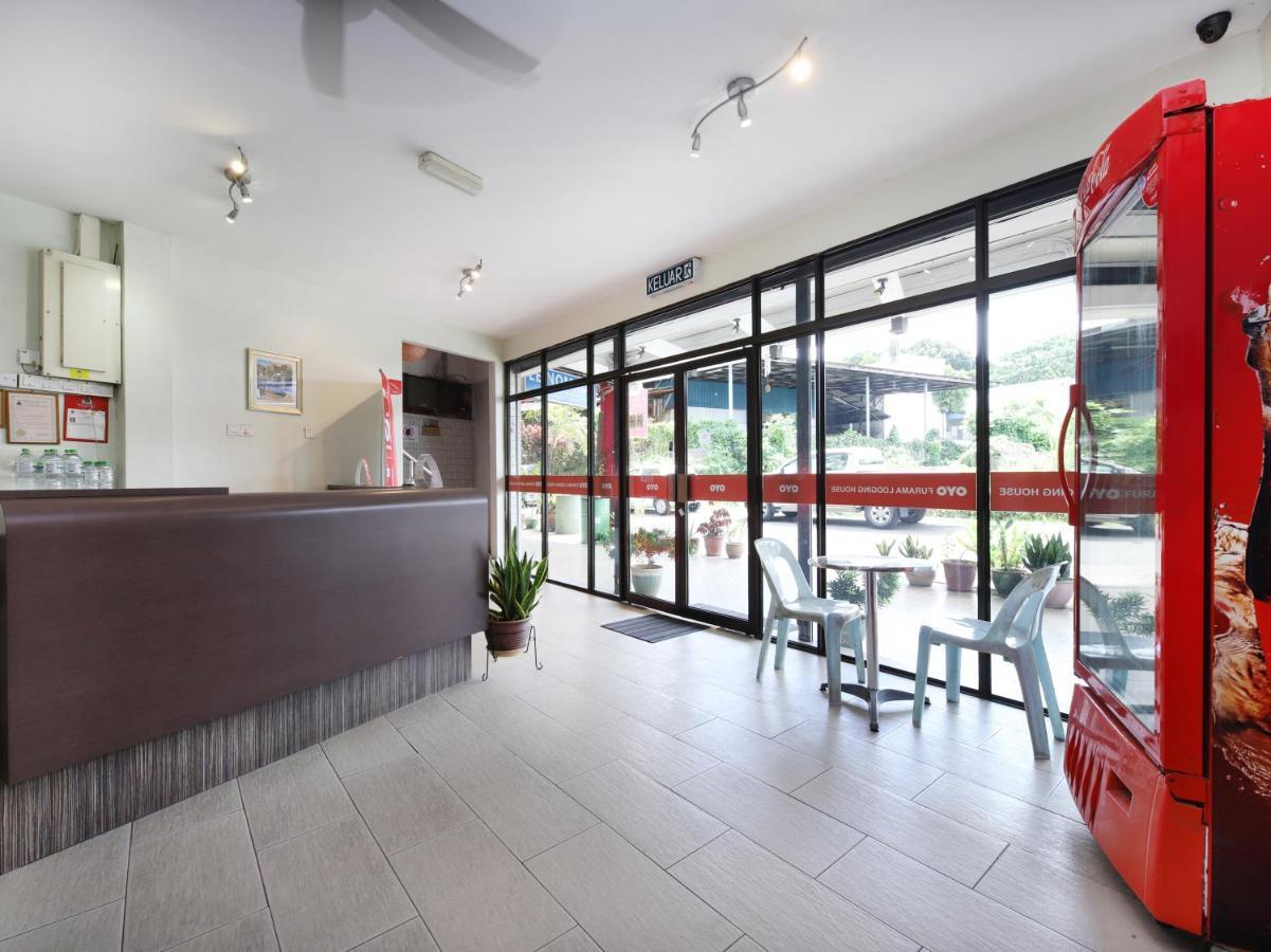 Oyo 44034 Furama Lodging House Kuching Kültér fotó